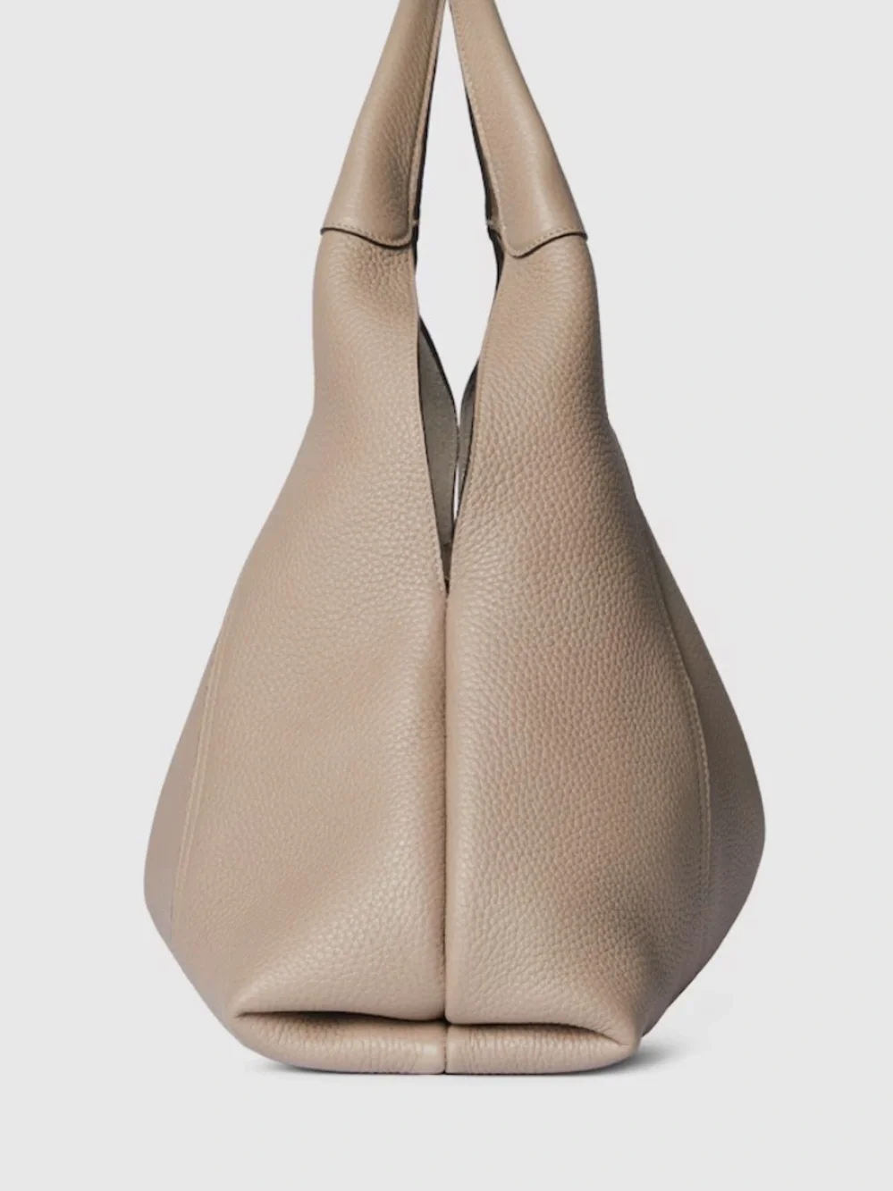 Authentic Like New Gucci Softbit Maxi Hobo in Taupe Leather with Gold Hardware - Picture 7 of 9